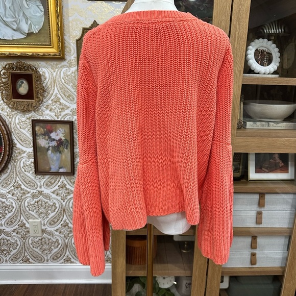 Free People Women's V-Neck Coral Sweater - Medium - Picture 6 of 9